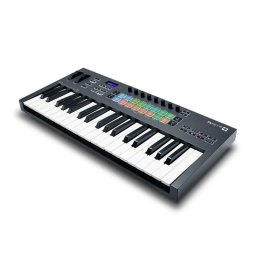 Consola DJ Novation FLKEY 37 - MIDI keyboard dedicated to FL Studio software, 37 keys.