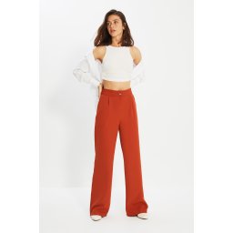 Pantaloni dama, Trendyol