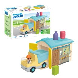 Playmobil Junior - Camion cu garaj de sortare