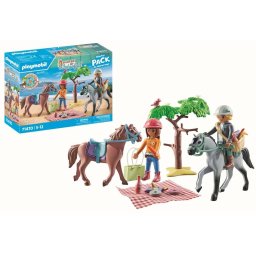Playmobil-DRUMETIE LA PLAJA CU CAII AMELIA SI BEN