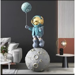 Lampadar LED decorativ Astronaut din rasina, 87 cm, pentru interior