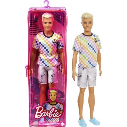 Papusa Ken Fashionistas cu tinuta lejera de vara Mattel