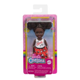 Papusa Barbie Chelsea bruneta cu par cret si rochita cu inimioare