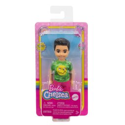 Papusa Barbie Chelsea baiat brunet cu tricou verde si haine detasabile