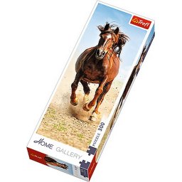 Puzzle panorama Trefl 300 piese cu cai galopand, pentru copii 9+