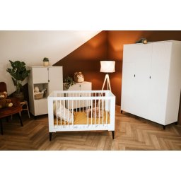 Set mobilier camera bebelusi Klups Mia Alb, 5 piese, patut si saltea