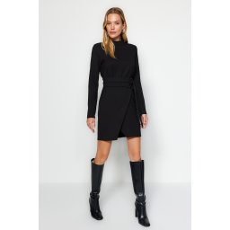 Rochie Trendyol Neagră cu centură A-Line țesută la gât înalt