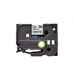 Banda laminata originala Brother TZe-251, 24 mm text negru pe alb, pentru etichete mari, identificare echipamente si organizare profesionala