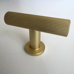 Buton metalic Cairo cu textura striata, tip T