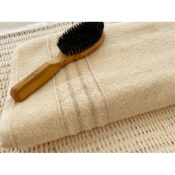 Prosop de baie 50 x 90 cm Studio Casa Shadow, 100% Bumbac, 400 gsm, Crem
