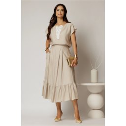 Compleu bej de vara din rayon din fusta si bluza cu aplicatie pe bust