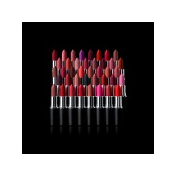 Ruj de buze MAC Macximal Silky Matte – culoare intensă și confort
