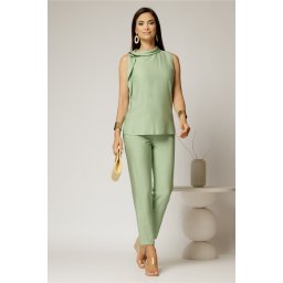 Compleu verde fistic din vascoza cu bluza fara maneci si pantalon lejer