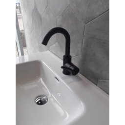 Baterie lavoar cu ventil Bugnatese, gama Kobuk negru mat