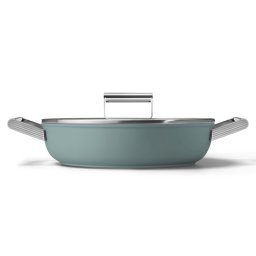 Oală puțin adâncă cu capac Smeg DPF2812EGM, 28 cm, 4,3 l, acoperire ceramică antiaderentă, potrivită pentru cuptor până la 250 °C, fără PFAS, compatibilă cu plitele cu inducție, verde smarald