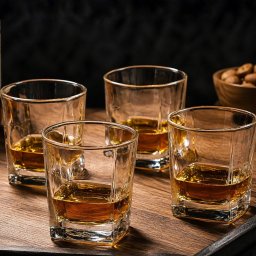 Set 4 Pahare whiskey Large Square