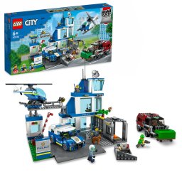 LEGO City Sectia de politie cu elicopter, masina si 668 piese