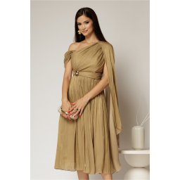 Rochie midi aurie de ocazie din voal peliculizat cu o maneca ampla si brosa pe talie