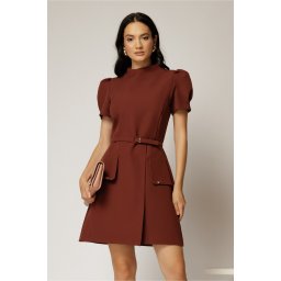 Rochie DY Fashion scurta caramizie cu aplicatii pe capace si decolteu rotund