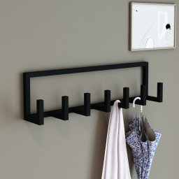 Cuier de perete Lyngen din otel, negru, cu 7 carlige, 75x10x20 cm