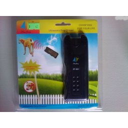 Aparat cu ultrasunete impotriva cainilor agresivi, Dog Chaser ZF-851
