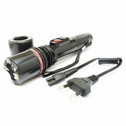 Lanterna pentru autoaparare cu electrosocuri