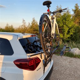 Suport biciclete Modula Nove Colli 2 pentru 2 biciclete cu prindere pe haion/portbagaj