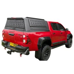 Hardtop negru pentru Toyota Hilux (2015-2025), prevăzut cu 3 uși rabatabile multifuncționale AQMCAB Q80