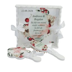 Set Tavă Gătit Mireasa Personalizată cu Perie de Păr și Oglindă, Tematică Florală Roșu-Alb și Mesaj Emoționant - ALIF609004