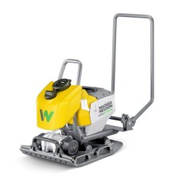Placă compactoare unidirecțională Wacker Neuson APS2050WE, compatibilă cu acumulator 51 V, 20 kN, rezervor apă 8 L, 750 m²/h