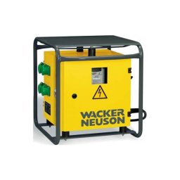Convertizor de frecvență Wacker Neuson FUE M/S 75A 4CEE-32A — curent ieșire 75 A, tensiune 42 V, 4 prize x 32 A