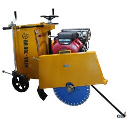 Mașină de tăiat beton și asfalt AGT ATB 700/25 – motor Honda GX 630