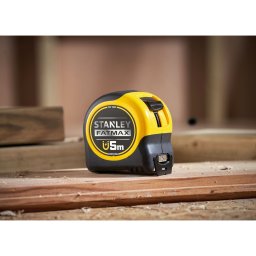 Ruletă magnetică Stanley Fatmax FMHT0-33864 Bladearmor – 5 m x 32 mm