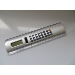 Calculator de birou cu liniar