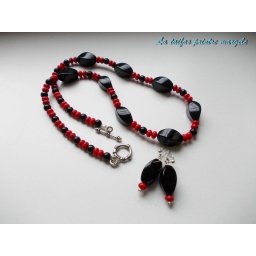 Set colier şi cercei din onix şi coral