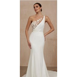 Duga bela haljina za vencanje sa cveticima