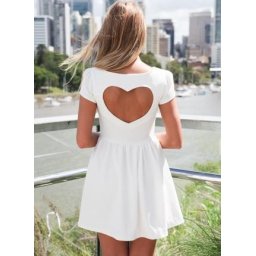 Bela haljina sa srce izrezom