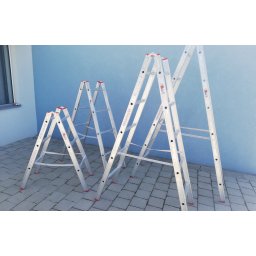 Profesionalne molerske merdevine,aluminijumske , duzina 2.10 m, težina 7.7 kg