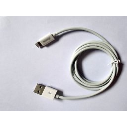 Xwave USB kabl /USB 2.0 (tip A ) - LIGHTNING(kompatibilni za iPHONE ) /dužina 1.2m/3A/beli pvc ( USB za iPhone 1.2m 3A white PVC )