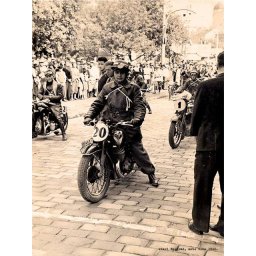Stari Beograd, moto trke 1946., uramljena slika 30x40cm i 40x50cm