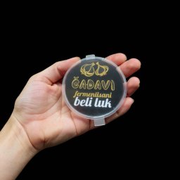 Organski fermentisani beli luk - "black garlic