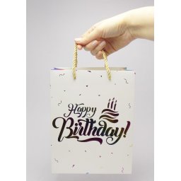 KESA UKRASNA M 18x23x10 OP1722 HAPPY BIRTHDAY HOLOGRAM WY