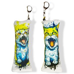 Privezak dakimakura lud beo mačak (1 com)