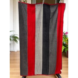 Peškir "Elegant Red" – 100% Pamuk, 150x100cm A38 ( VLK000668- "Elegant Red" )
