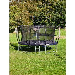 Trambolina STARK 426cm crna