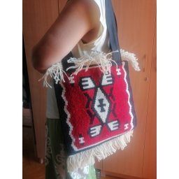 Etno Ćilim Torba na rame - 30x30cm, sa postavom i unutrašnjim džepovima - Crveno šarena
