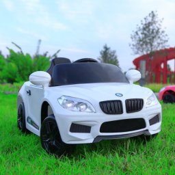 Auto na akumulator BMW ARISTOM Model 243
