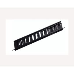 Maxpro line Panel ranzirni 19 inča, kanalica, plasticni, 1U