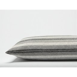 Jastucnica Flanel 40x60cm Siva/Crna linija ( VLK002050-sivacrnalinija )