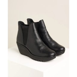 Ženske kožne poluduboke čizme na platformu 431 crne